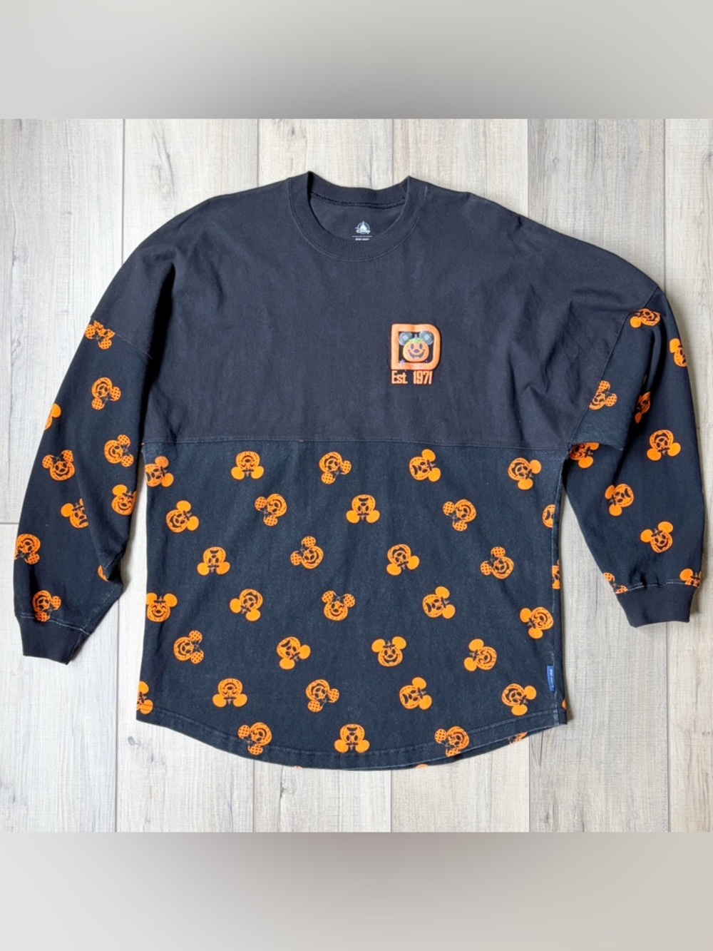 Walt Disney World Halloween Mickey Pumpkin Spirit Jersey M